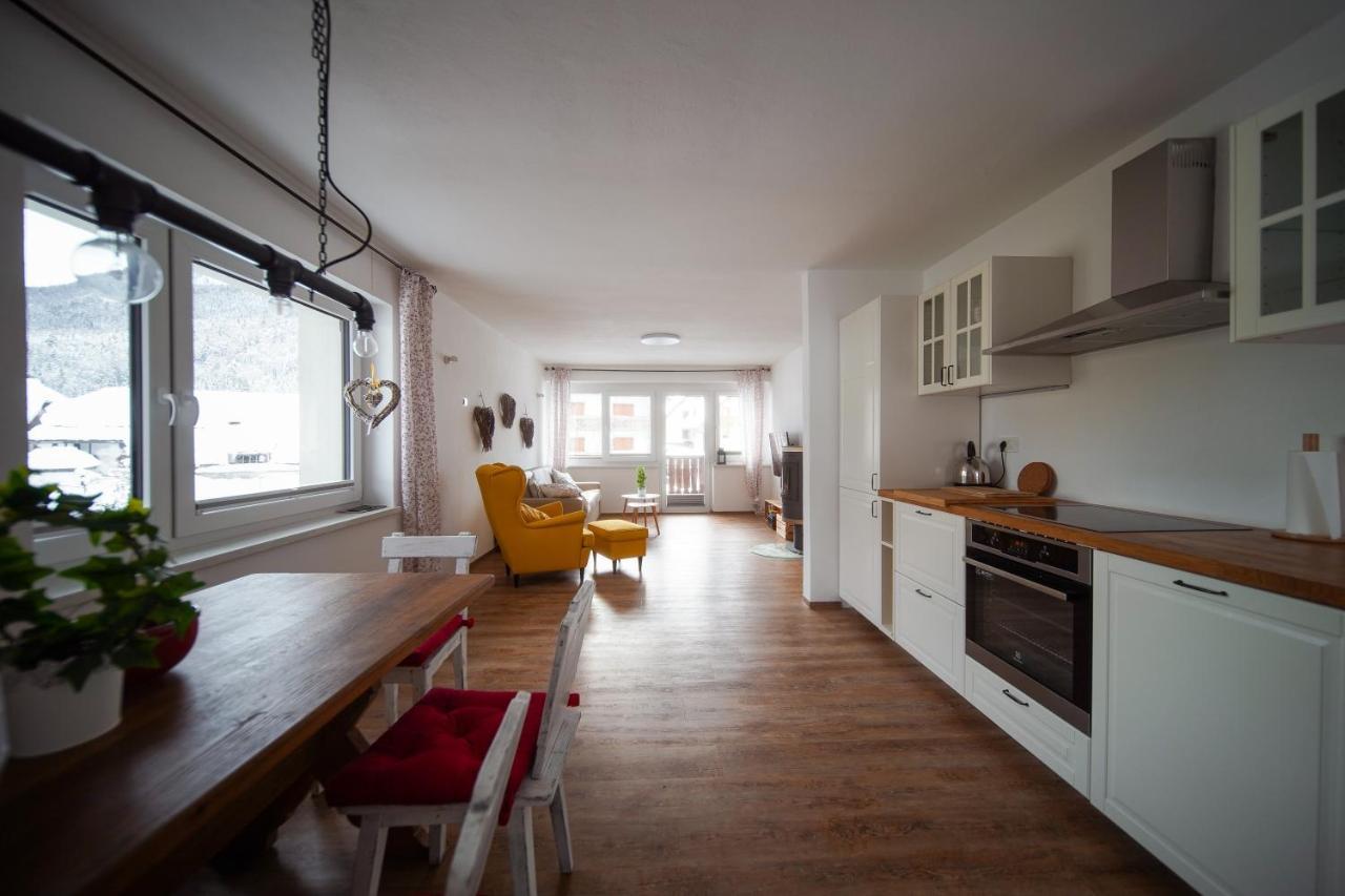 Apartamento Cozy Nest In The Heart Of Kranjska Gora Exterior foto